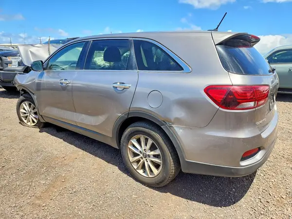 5XYPG4A31KG500658 2019 KIA SORENTO - Image 2