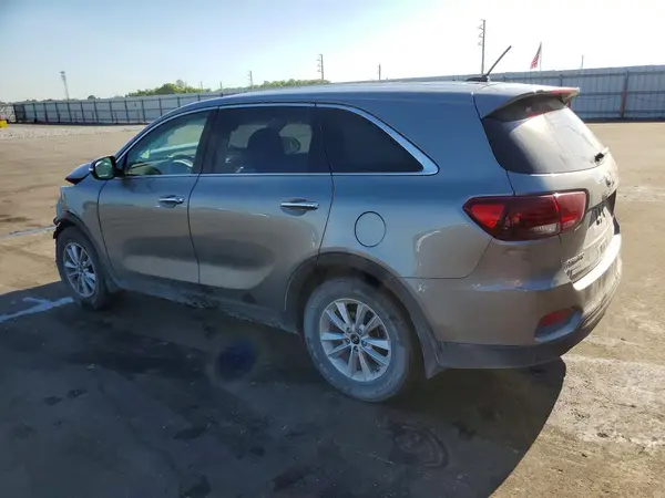 5XYPG4A31KG505830 2019 KIA SORENTO - Image 2
