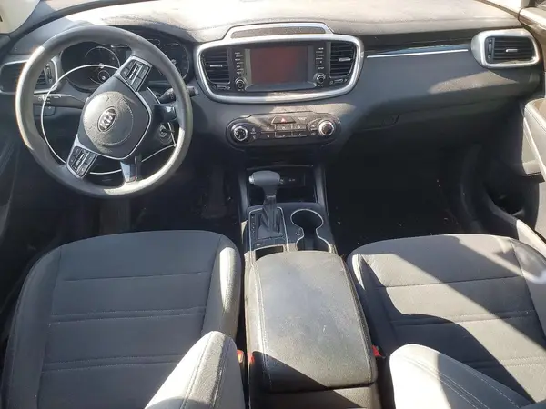 5XYPG4A31KG507240 2019 KIA SORENTO - Image 8