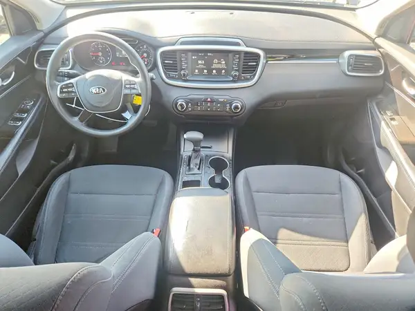 5XYPG4A31KG512647 2019 KIA SORENTO - Image 8