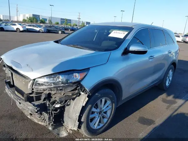 5XYPG4A31KG518447 2019 KIA SORENTO - Image 2