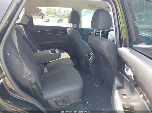 5XYPG4A31KG520537 2019 KIA SORENTO - Image 8