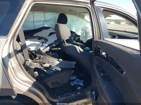 5XYPG4A31KG522322 2019 KIA SORENTO - Image 8