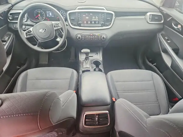 5XYPG4A31KG529531 2019 KIA SORENTO - Image 8