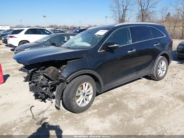 5XYPG4A31KG530548 2019 KIA SORENTO - Image 2