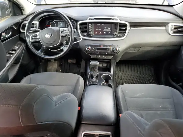 5XYPG4A31KG532560 2019 KIA SORENTO - Image 8