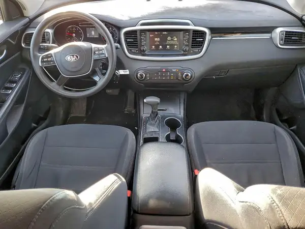 5XYPG4A31KG542134 2019 KIA SORENTO - Image 8