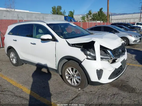 5XYPG4A31KG554462 2019 KIA SORENTO - Image 1