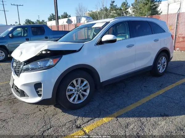 5XYPG4A31KG554462 2019 KIA SORENTO - Image 2