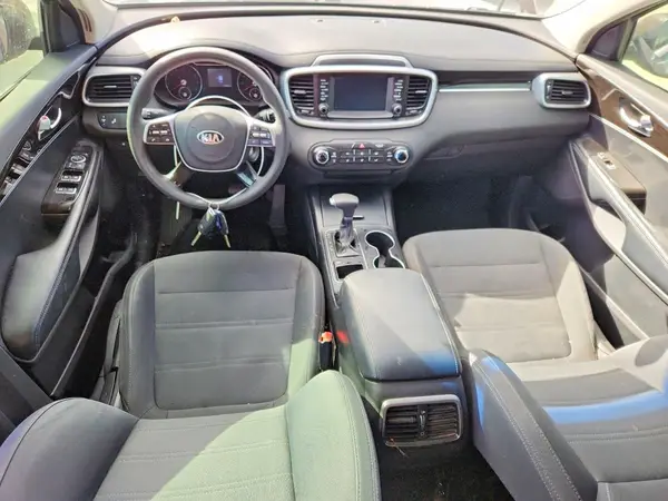 5XYPG4A31KG554736 2019 KIA SORENTO - Image 8