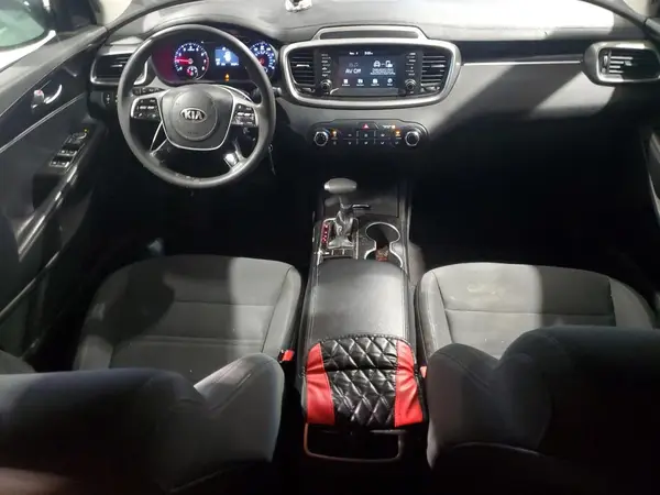 5XYPG4A31KG565767 2019 KIA SORENTO - Image 8