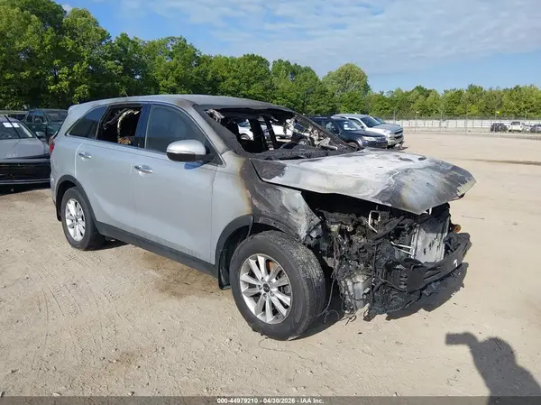 5XYPG4A31KG578115 2019 KIA SORENTO - Image 1