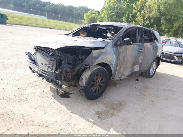 5XYPG4A31KG578115 2019 KIA SORENTO - Image 2