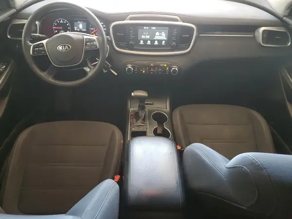 5XYPG4A31KG578843 2019 KIA SORENTO - Image 8