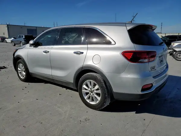 5XYPG4A31KG579958 2019 KIA SORENTO - Image 2