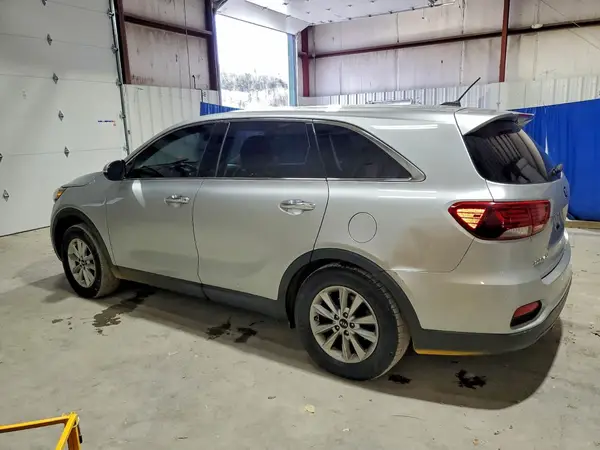 5XYPG4A31KG580902 2019 KIA SORENTO - Image 2