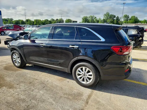 5XYPG4A31KG581337 2019 KIA SORENTO - Image 2