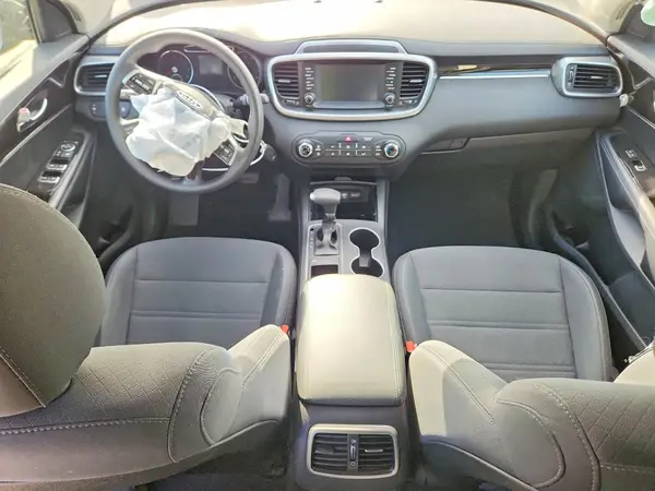 5XYPG4A31KG581337 2019 KIA SORENTO - Image 8