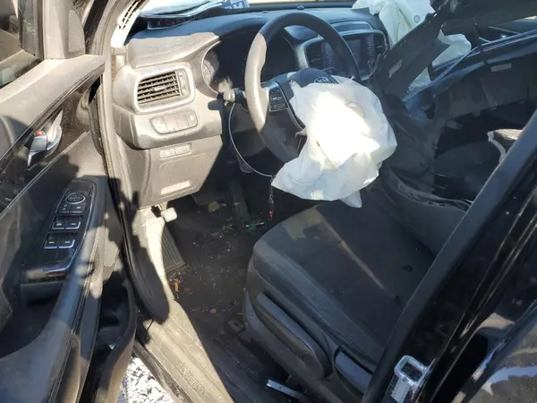 5XYPG4A31KG581760 2019 KIA SORENTO - Image 8