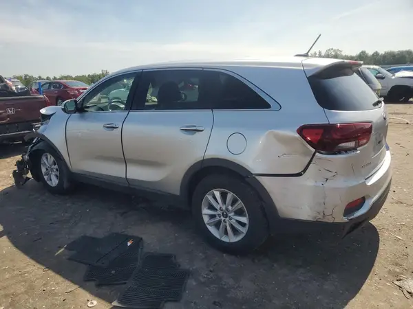 5XYPG4A31KG581886 2019 KIA SORENTO - Image 2