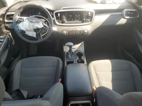 5XYPG4A31KG581886 2019 KIA SORENTO - Image 8