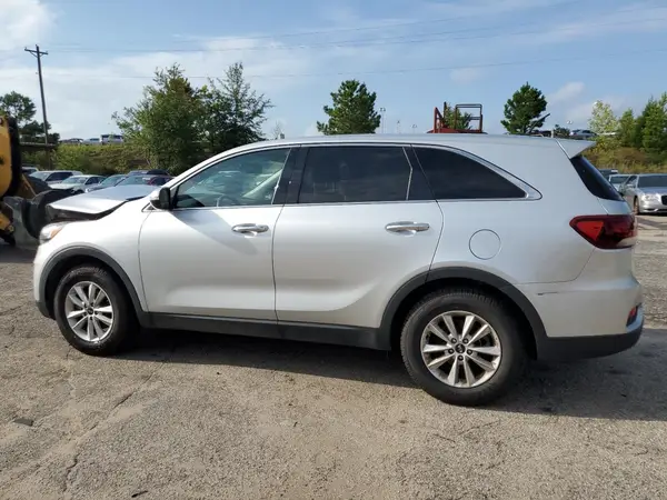 5XYPG4A31KG583671 2019 KIA SORENTO - Image 2