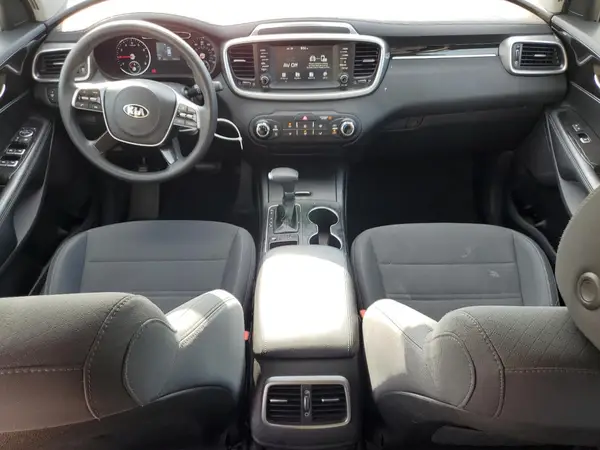 5XYPG4A31KG583671 2019 KIA SORENTO - Image 8
