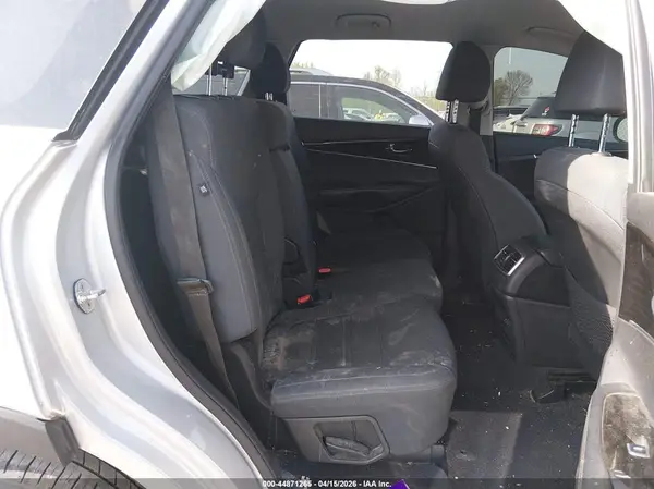 5XYPG4A31KG585128 2019 KIA SORENTO - Image 8