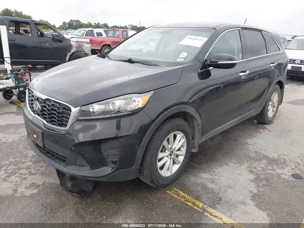 5XYPG4A31KG585307 2019 KIA SORENTO - Image 2