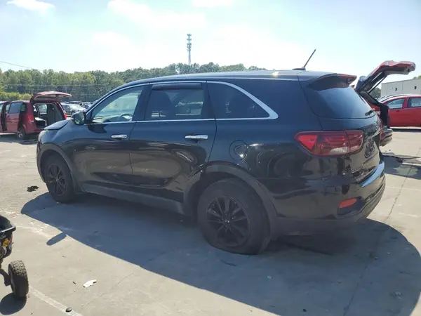 5XYPG4A31KG585923 2019 KIA SORENTO - Image 2