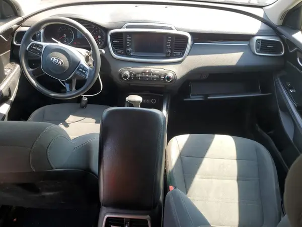5XYPG4A31KG585923 2019 KIA SORENTO - Image 8