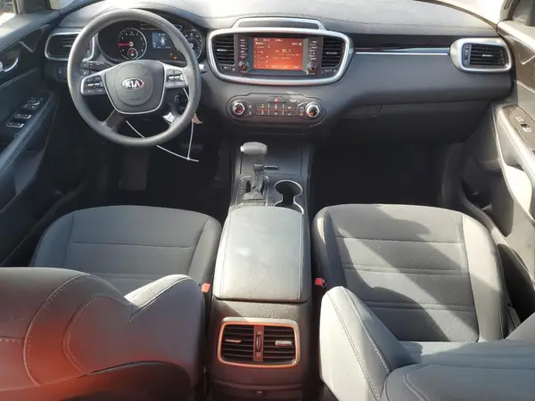 5XYPG4A31KG586313 2019 KIA SORENTO - Image 8