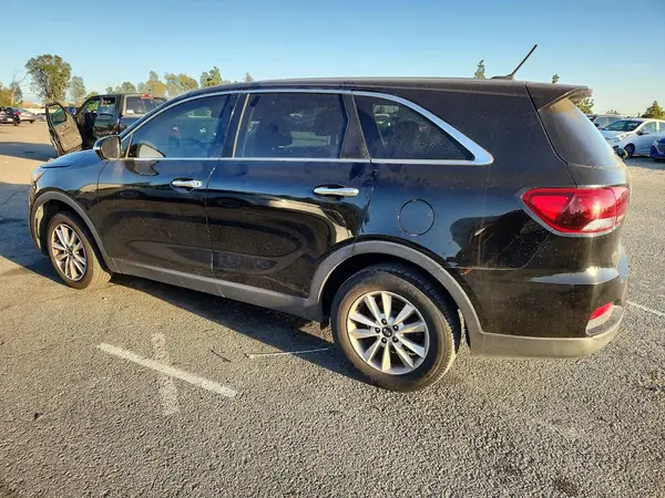 5XYPG4A31KG586456 2019 KIA SORENTO - Image 2