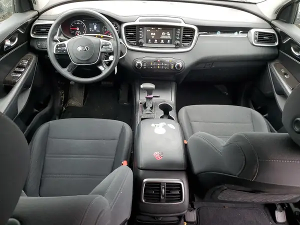 5XYPG4A31KG592774 2019 KIA SORENTO - Image 8