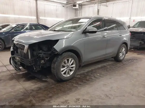 5XYPG4A31LG627301 2020 KIA SORENTO - Image 2