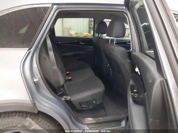 5XYPG4A31LG627301 2020 KIA SORENTO - Image 8