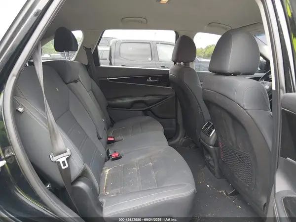 5XYPG4A31LG633180 2020 KIA SORENTO - Image 8