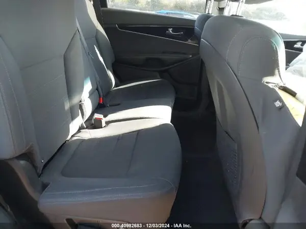 5XYPG4A31LG638850 2020 KIA SORENTO - Image 8