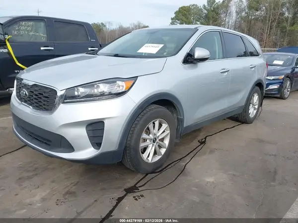 5XYPG4A31LG644194 2020 KIA SORENTO - Image 2