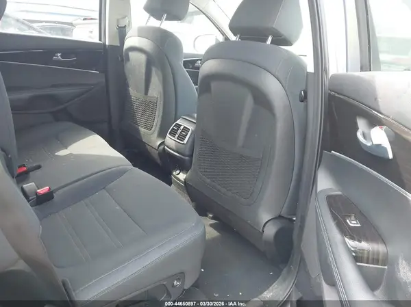 5XYPG4A31LG645474 2020 KIA SORENTO - Image 8