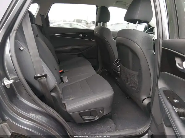 5XYPG4A31LG646401 2020 KIA SORENTO - Image 8