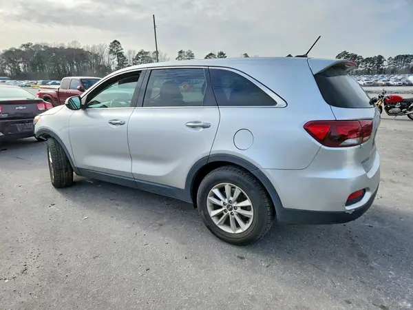 5XYPG4A31LG657415 2020 KIA SORENTO - Image 2