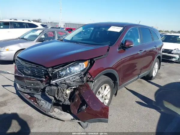 5XYPG4A31LG678104 2020 KIA SORENTO - Image 2