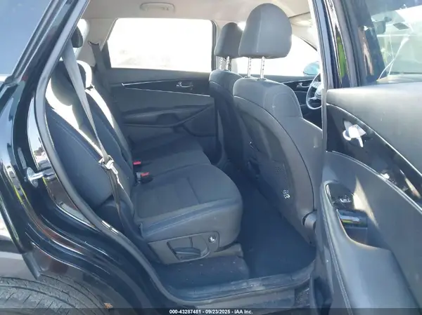 5XYPG4A31LG679978 2020 KIA SORENTO - Image 8