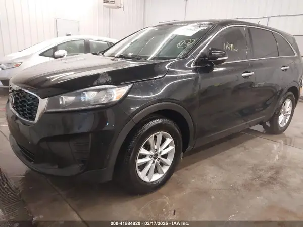 5XYPG4A31LG688390 2020 KIA SORENTO - Image 2