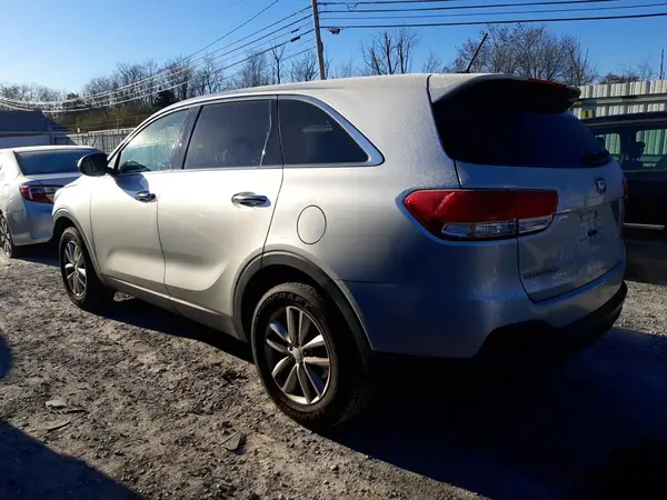 5XYPG4A32GG005702 2016 KIA SORENTO - Image 2