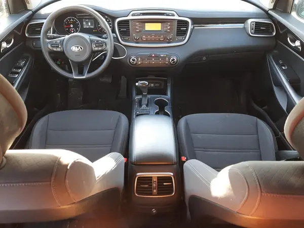 5XYPG4A32GG005702 2016 KIA SORENTO - Image 8