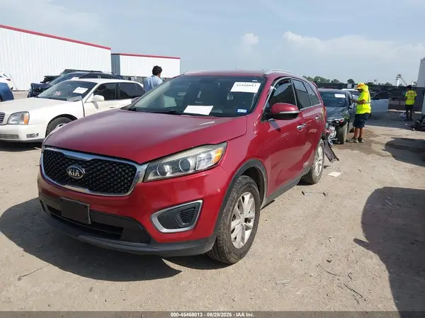 5XYPG4A32GG013329 2016 KIA SORENTO - Image 2