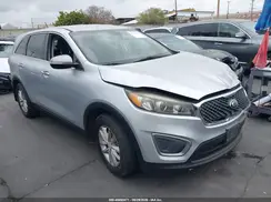 5XYPG4A32GG023732 2016 KIA SORENTO
