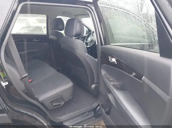 5XYPG4A32GG030132 2016 KIA SORENTO - Image 8